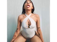 RosieRouse - female with black hair webcam at LiveJasmin