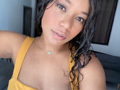 RossyBlue - female with black hair and  big tits webcam at LiveJasmin