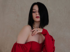 CandyMary222 - female with brown hair and  big tits webcam at ImLive