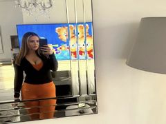 Roxiigirl from LiveJasmin