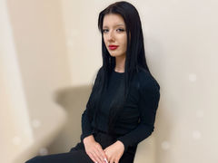 RoxyHopper - blond female webcam at LiveJasmin