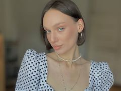 RozeEyez - female with brown hair webcam at LiveJasmin