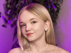 KateCherwood - blond female webcam at LiveJasmin