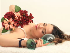 roussemuller - female with brown hair webcam at LiveJasmin