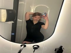RubiJeckson from LiveJasmin