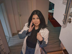 RyvaNoir from LiveJasmin