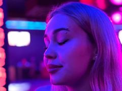 SabineSoffel - blond female webcam at LiveJasmin