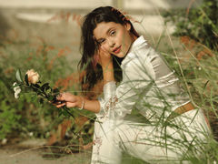 SabrinaBlossom - female with black hair and  small tits webcam at LiveJasmin