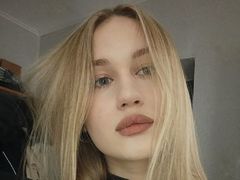 SadieTandon from LiveJasmin