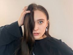 SalinaFleurilus from LiveJasmin