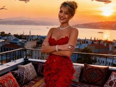 SalmaRoze from LiveJasmin