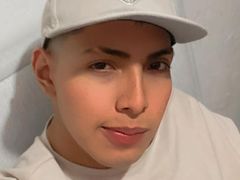 SalomoonPaz from LiveJasmin