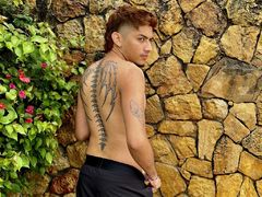 SalvatoreVega from LiveJasmin