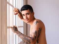 SamMontinegro from LiveJasmin
