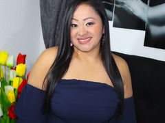 SamanraHolmes - female with black hair and  big tits webcam at LiveJasmin