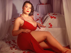SamanthaBron - female with brown hair and  big tits webcam at LiveJasmin