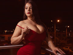 SamanthaBron - female with brown hair and  big tits webcam at LiveJasmin