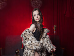 SamanthaaWalker - female with brown hair and  small tits webcam at LiveJasmin