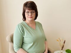 SandraPolson - female with brown hair and  big tits webcam at LiveJasmin