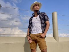 SantiagoAguiar from LiveJasmin