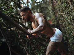 SantiagoSpinoza - male webcam at LiveJasmin