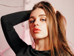 SaraCros from LiveJasmin