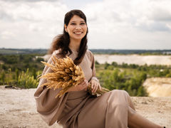 SaraDenar - female with brown hair webcam at LiveJasmin