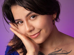 SaraDove from LiveJasmin