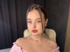 SaraInfinity from LiveJasmin