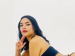 SaraLove - female with black hair and  small tits webcam at ImLive