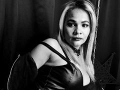 AnnaRoussel - blond female with  big tits webcam at LiveJasmin