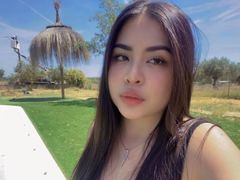 SaraVeega from LiveJasmin