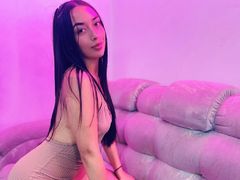 SaraZack from LiveJasmin