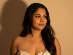 SarahClaus - female with brown hair and  big tits webcam at LiveJasmin