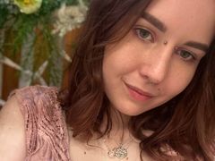 SarahKirny from LiveJasmin