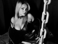 AnnaRoussel - blond female with  big tits webcam at LiveJasmin