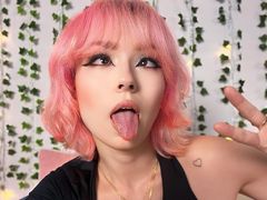 PaoRoman - female with brown hair webcam at LiveJasmin