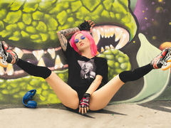 PaoRoman - female with brown hair webcam at LiveJasmin