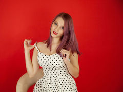 SarahStanley - blond female with  small tits webcam at ImLive