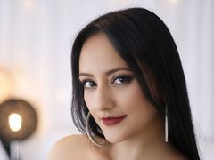 SarahTemptation - female with black hair webcam at xLoveCam