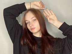 SarinaToller from LiveJasmin