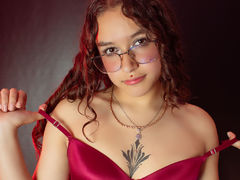 SaritaDay from LiveJasmin