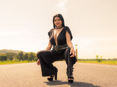 SashaFortich - female with black hair and  big tits webcam at LiveJasmin