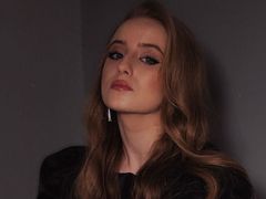 SavinaMinosi from LiveJasmin
