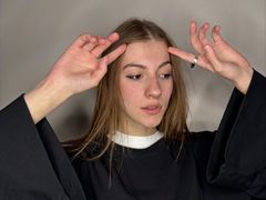 ScarletBingley - female with brown hair webcam at LiveJasmin