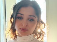 ScarletStar - female with brown hair and  big tits webcam at LiveJasmin