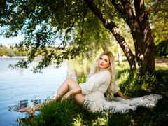 SelenaSkyler - blond female with  big tits webcam at LiveJasmin