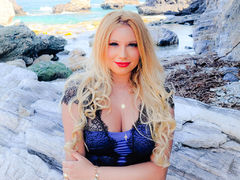 SelenaSkyler - blond female with  big tits webcam at LiveJasmin