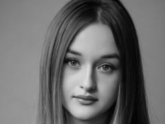 SelinaBlesofsky from LiveJasmin