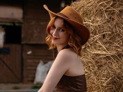 SelineLaurent - female with red hair webcam at LiveJasmin